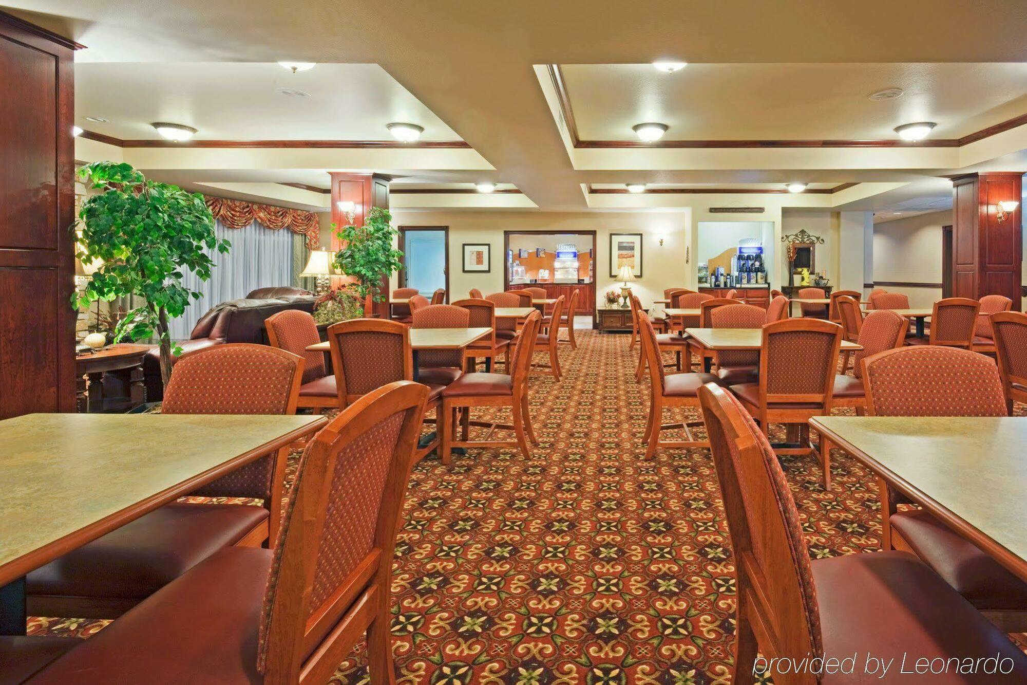 Holiday Inn Express & Suites Wausau, An Ihg Hotel Weston Экстерьер фото